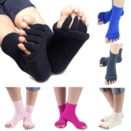 Toe separator socks relieve pain.