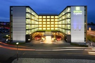 蘇黎世機場智選假日飯店 (Holiday Inn Express Zürich Airport)