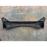 BMW F48 X1 WIPER BOTTOM LOWER COVER 51717350593