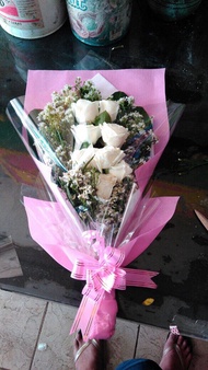 bunga bouquet mawar / bouquet kado mawar / bunga bouquet asli mawar