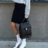 老錢千金感❤️‍🔥Chanel香奈兒黑銀羊皮中號薩爾茲堡雙肩後背包通勤背包