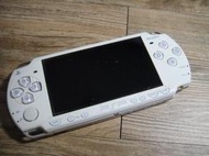 不含充電器 SONY PSP 2007 單售遊戲主機 白色 不含電池 無其他配件,sp2405