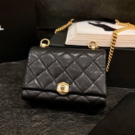 香奈兒/Chanel 珍珠金扣方胖子 黑色菱格羊皮珍珠斜背包