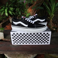 VANS SKATE SK8 LOW PRO BLACK WHITE