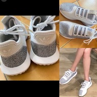 近全新正品真品Adidas Original雙色白灰愛迪達球鞋ADIDAS TUBULAR SHADOW 小椰子小350 yeezy #24夏時尚