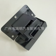 5RQ83TX7AC Suitable for Dodge Ram Ram Center console armrest cover door lock Armrest Box Clip