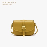 COCCINELLE กระเป๋าสะพายผู้หญิง รุ่น MAGALU CROSSBODY BAG 150201 สี CITRONELLA