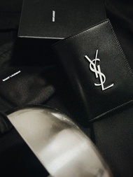 全新 Saint Laurent Cassandre Credit Card Wallet YSL銀包