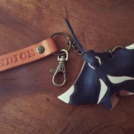 鬼蝠魟 海洋保育類魟魚 純牛皮鑰匙圈- 可刻字(生日、情人送禮)