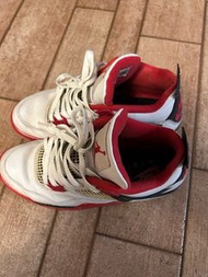 Air Jordan 4