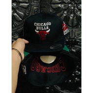 CHICAGO BULLS BLACK/RED VINTAGES CAP