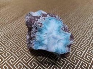 [多藝多]多明尼加國寶原礦 海紋石原石標本 天空藍 肉多皮少 非常獨特 傳說是亞特蘭提斯的智慧寶石 約230克