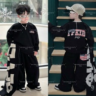 Set of fur-lined round-neck sweatshirt with TPKIDS flag-shaped 2-skin felt down-leg pants for childr