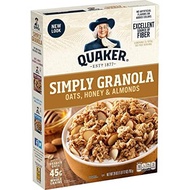 Quaker Simply Granola Oats Honey &amp; Almonds Breakfast Cereal เควกเกอร์ กราโนล่า โอ็ต ซีเรียล รสอัลมอนด์และน้ำผึ้ง 685g.