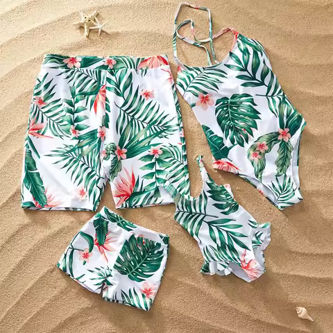 2025 Mommy and Me Clothes Father Son Swim Shorts Look One-Piece Mother Daughter Swimwear Leaf Swimsu