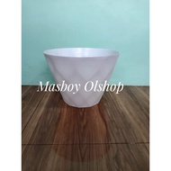 White wasp pot / flower pot white plastic pot diameter 25 cm