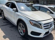 BENZ GLA250 2016-09 白 2.0 五門