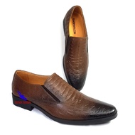 Very beautiful crocodile-patterned cowhide men's loafers, latest model for office, business, busines