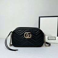 GUCCI GG Marmont拉鍊相機包