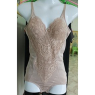 Body Shaping Suit (Cut Legs) Breast Shape Without Underwire No Foam Lace Pattern Ovaltine Color Size