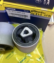 บูชปีกนกล่าง ตัวใหญ่ BMW E60 31120305612