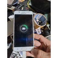 cụm xác samsung j510 còn màn bị treo lỗi mian