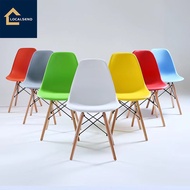 Various Eames Creative Curvy Eames Chair with Solid Wood Leg Modern Style