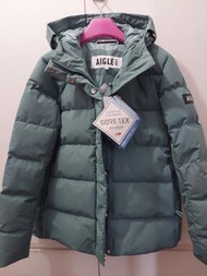 36女Aigle 羽絨