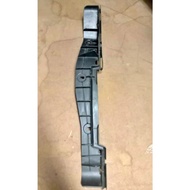 NEW BMW E60 E61 520D 520I 523I 523LI 525D GUIDE BOTTOM CENTER 51127896619