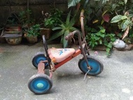 「小飛俠」兒童鐵皮三輪車—古物舊貨、懷舊古道具、擺飾收藏、早期童玩收藏