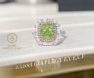 超抵！GIA 2.52ct Green Diamond Ring & Pendant💚👑! 主鑽綠鑽2.52ct FLBGY，色澤vivid火彩靚，高grade副鑽1.044ct！18K金材質，一款兩