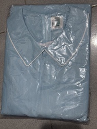 呂明才中學校服