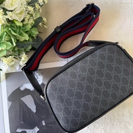 GG Supreme 藍紅背帶拉鍊斜背包(黑灰色)