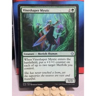 MTG - Vineshaper Mystic (Ixalan) - {Uncommon - Green}