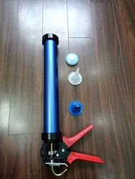 Súng bắn keo túi  súng băn keo xúc xích dạng nước 600ml. Kết hợp bắn keo lọ apolo đường keo dài có c