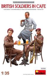 MiniArt 1/35 35392 喝咖啡休息中的二戰英軍士兵 (3人型 含桌椅及配件)