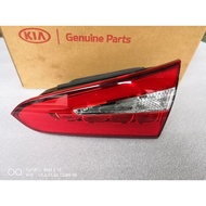 KIA CERATO K3 2013 BOOT LAMP / TAIL LAMP REFLECTOR RIGHT (DRIVER SIDE) 92404-A7310 ORIGINAL(NEW)