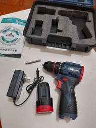 16.8V 手電鑽/縲絲批，一電池一充電器