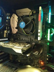 電腦主機
