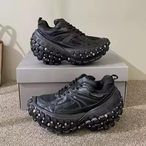 Metal Rivet Men Sneakers women Shoes Man Male All Match Increasing Casual Designer Luxury Brand Runw