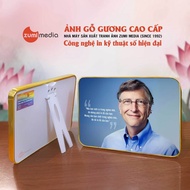 Khung tranh tỷ phú Bill Gates ảnh gỗ gương cao cấp