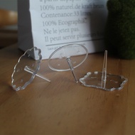 Cake decoration display stand