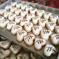 BISKUT MAMA CARRIE HOMEMADE BY MIZZ EMMA ENTERPRISE