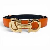 全新☆ Salvatore Ferragamo Ferragamo 皮革腰帶，搭配 Gancini 五金件，橘色配金色五金件，義大利製造，女士款，附防塵袋。