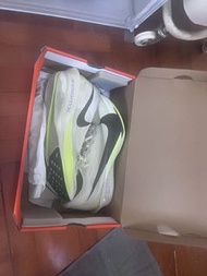 Nike ZoomX Streakfly 2 跑鞋
