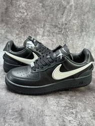 💥現貨💥街頭爆款黑米低幫休閒板鞋 AMBUSH x Nike Air Force 1 Low | 解構大勾設計 | 頭層真皮鞋面 | 內置氣墊緩震 | 男女情侶同款|