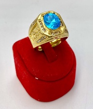 แหวนทอง 18K พลอยบลูโทแพช เป็นสีแห่งความจริงใจ ซื่อสัตย์