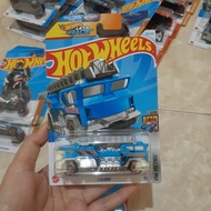 HW 5 Hotwheels Alarms Diecast Children's Toy CarHW