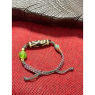 Tibetan dzi bracelet with 4 Bodhi eyes mixed with Tibetan lapis lazuli