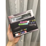 PC Ram G.SKILL Trident Z RGB DDR4 16GB Bus 3000 Black CL16 XMP (2 bars x8GB) F4-3000C16D-16GTZR